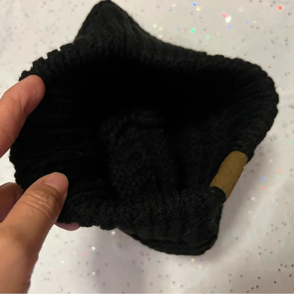 C.C. Womens Black Rib-Knit Chunky Skull Cap Warm Cozy Winter Beanie Hat Adult - Picture 6 of 13